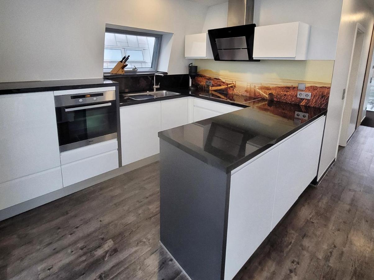 Schwimmendes Ferienhaus Sky Elsterheide Buitenkant foto