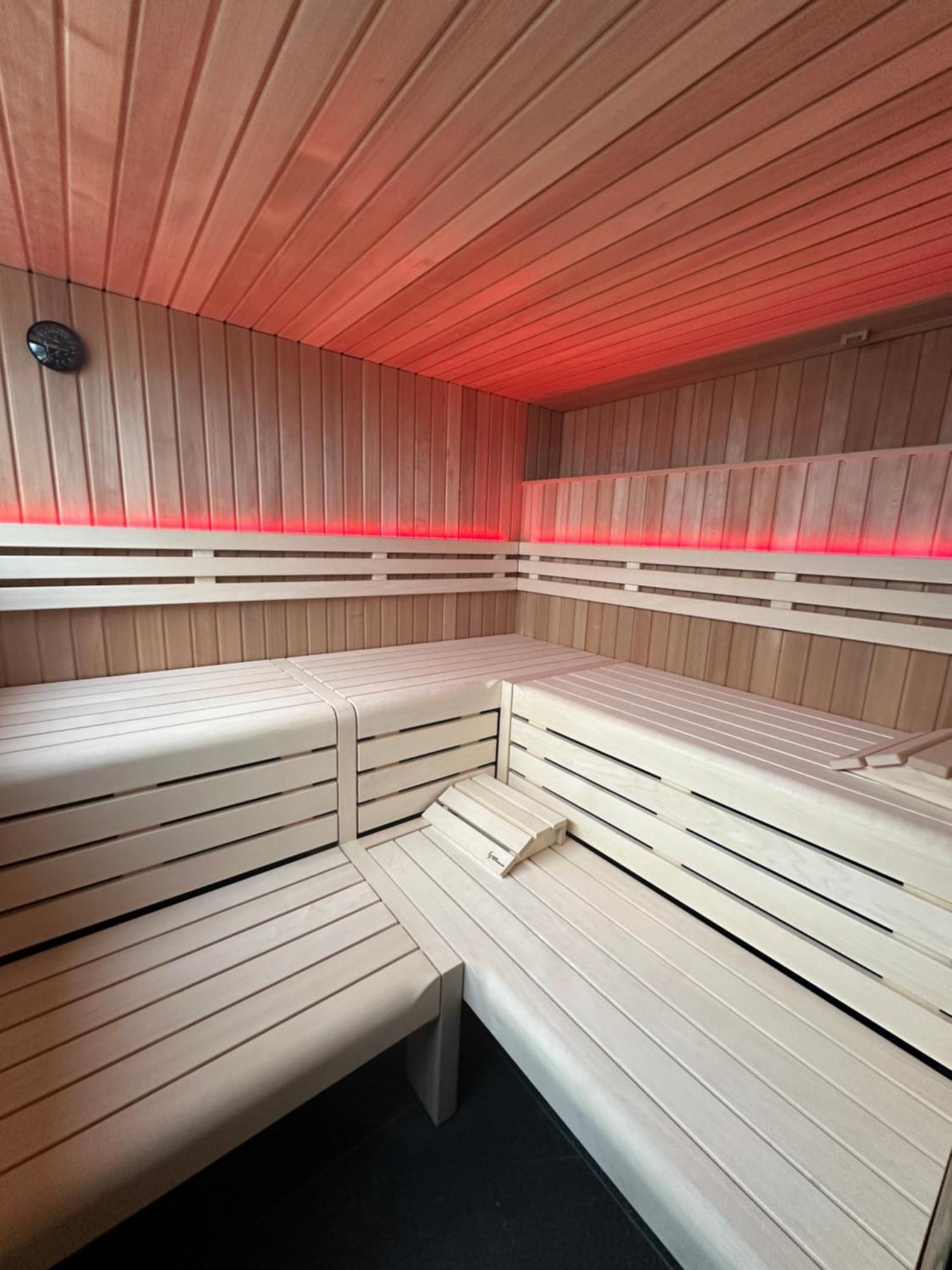 Schwimmendes Ferienhaus Sky Elsterheide Buitenkant foto